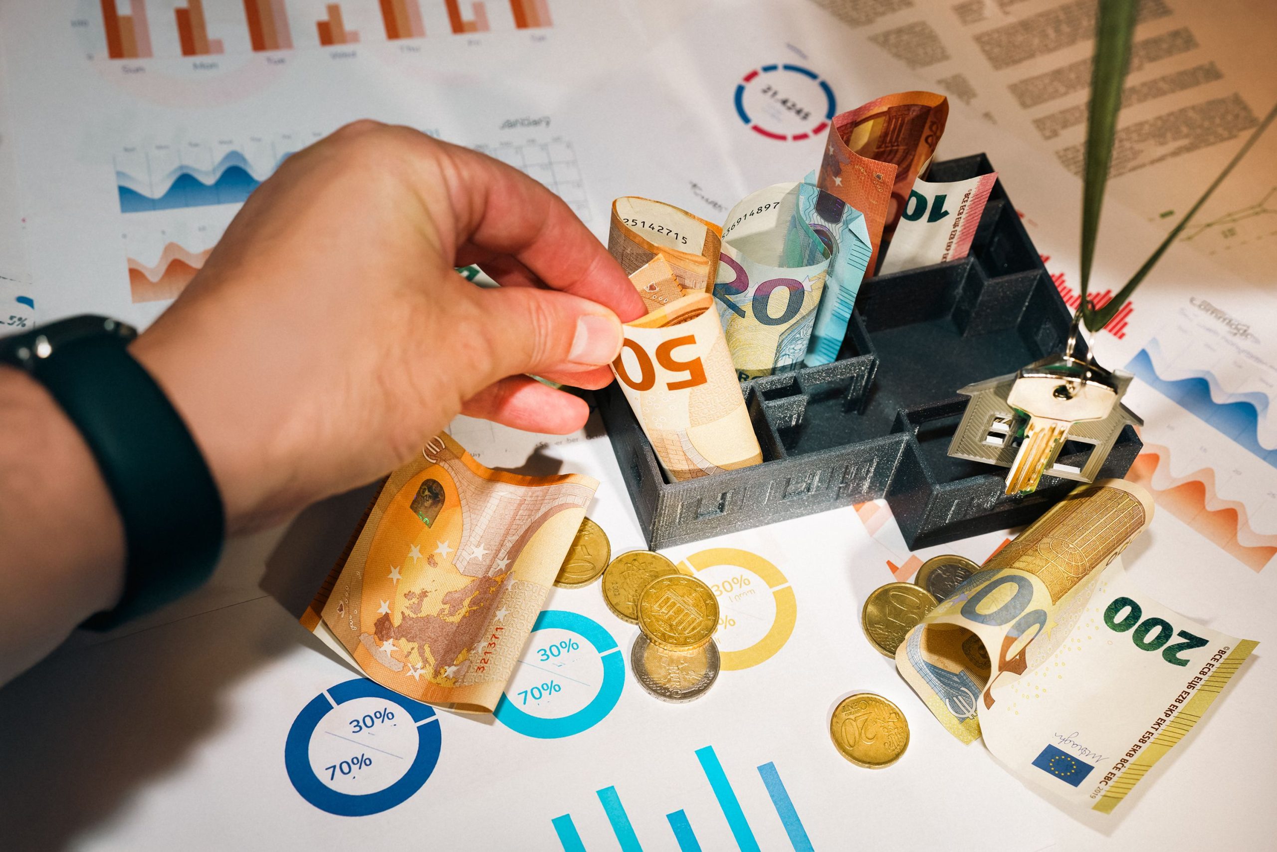 Billets euros pièces graphiques planification budget investissement